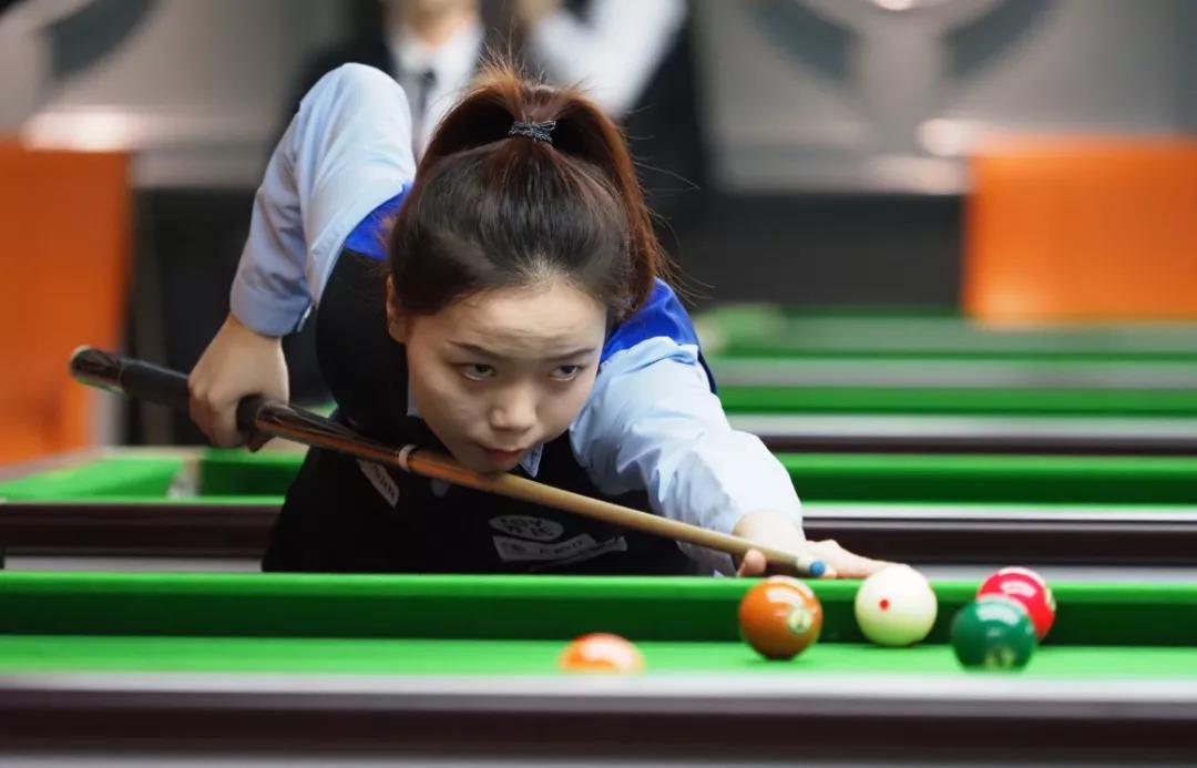 著提升了球 著提升了球