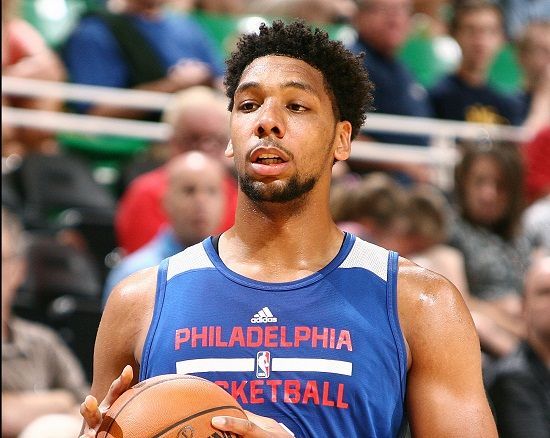 秀中并不被 秀中并不被