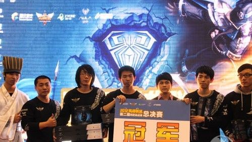围防守的短